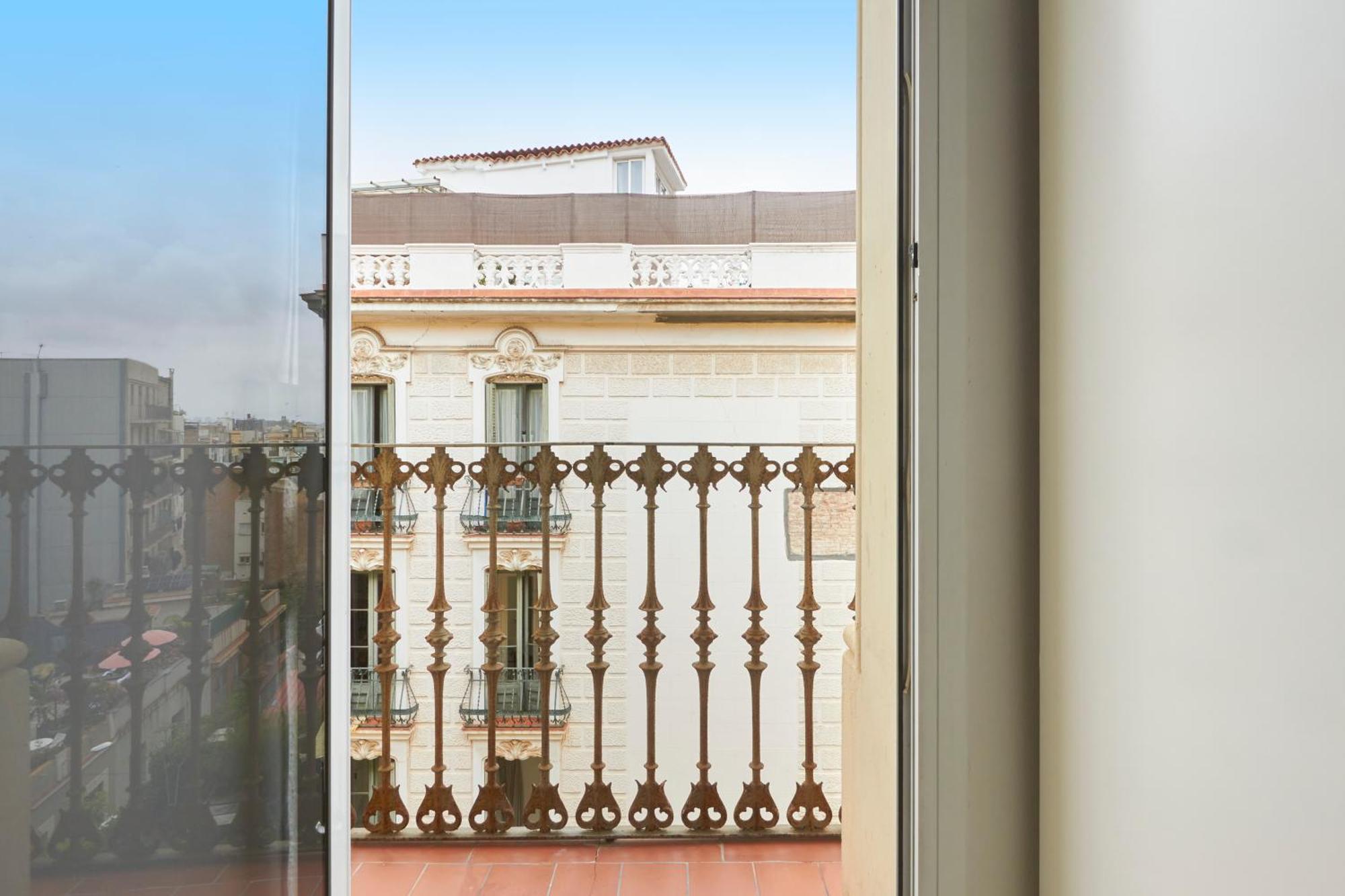 Ma Bright Apartment Next To Parc De Montjuic Barcelona Exterior photo